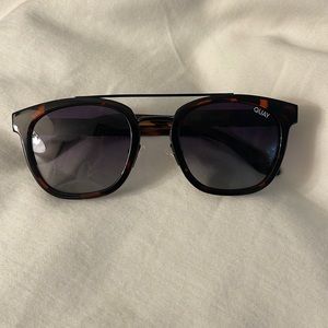 Coolin Aviator Quay sunglasses in tortoise